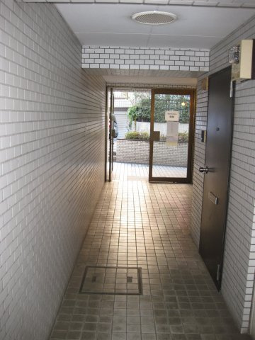 セブンスターハイツ参宮橋のロビー|清潔なロビーです