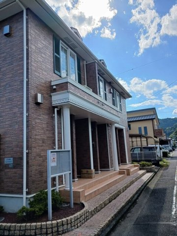 サウザンド，エムのその他