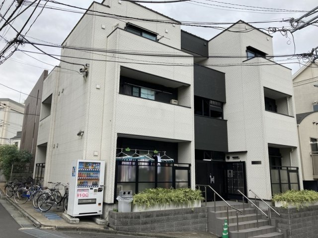 板橋区本町のアパートの外観