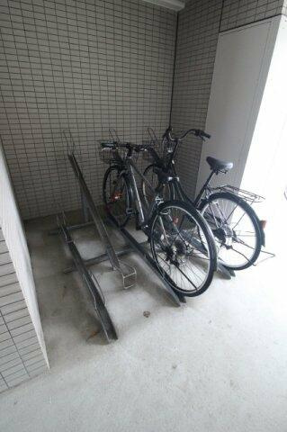 クレヴィスタ大森Ⅱの駐車場