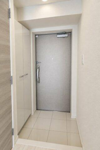 クレヴィスタ大森Ⅱの玄関