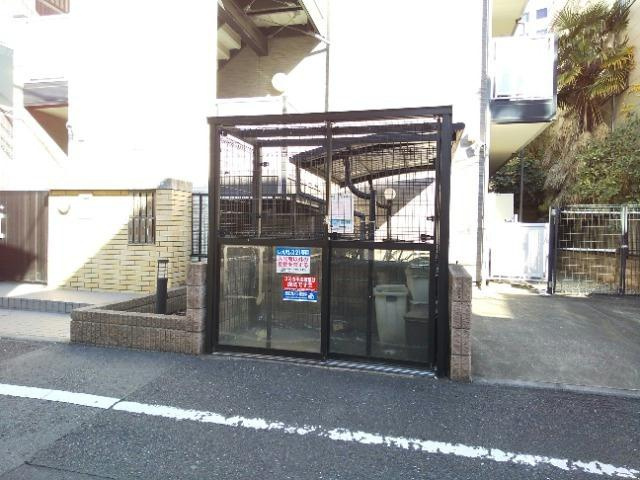 レオパレスイキ西新宿のその他