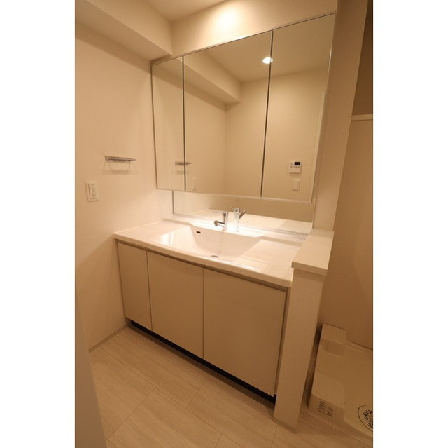 OPUS RESIDENCE SHINSAIBASHI SOUTHの洗面所