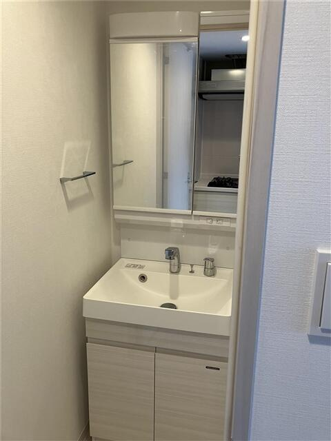 S-RESIDENCE都島Luxの洗面所