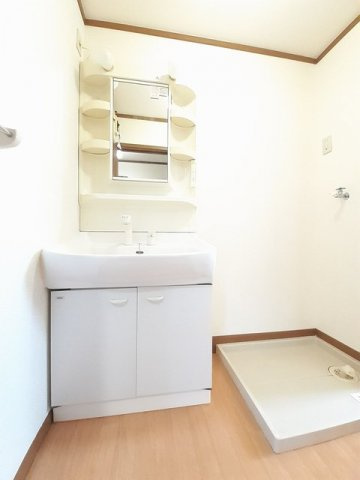 エヴァー・エイムの洗面所|コンパクトで使いやすい洗面所