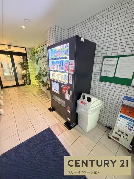 メルベーユ磯路のエントランス|★自販機と空気入れがあります！★