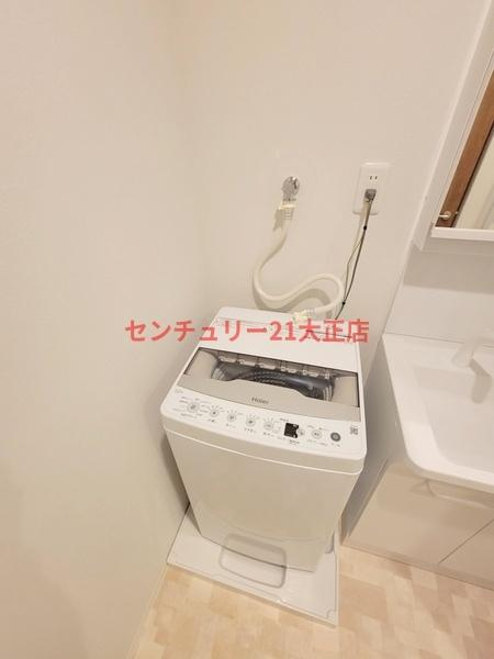 弁天町4丁目貸家の洗面所