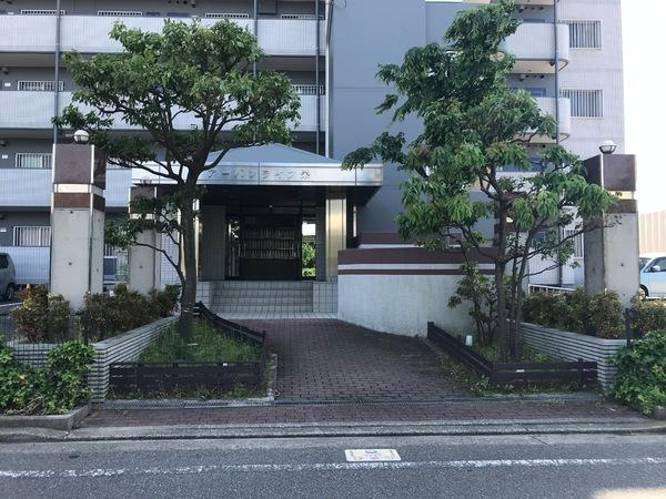 アーバンライフ栄のエントランス|エントランスです。