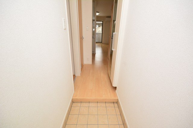 【玄関】 | ミミエデン仲畑Ⅱ | シンプルで使いやすい玄関です