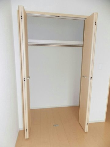 シェーネ　Ｂの収納|こまごまとしたものを収納できそうですね