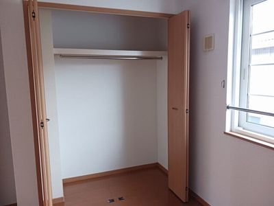 【収納】 | サニー　フラット | 収納のためのスペースです