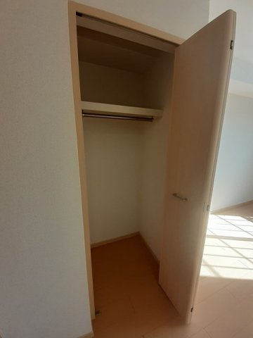 サニーリブＡ棟の収納|こまごまとしたものを収納できそうですね