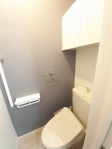 フィレ・ル・クールⅡのトイレ|清潔感のあるトイレです