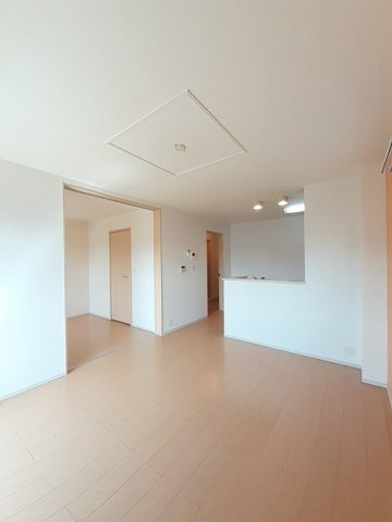 サンライズ城南Ａの居間・リビング|おしゃれな居間です