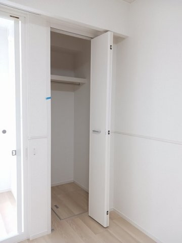 メディア　ルナの収納|大きなものも収納できそうです