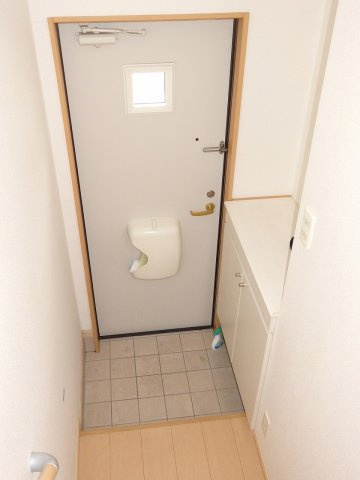 ノーブル　川内　Ⅱ番館の玄関|落ち着いた玄関です
