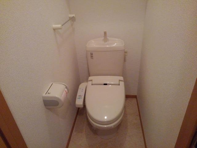 ミルト・ヴィラ　Ｂのトイレ|コンパクトで使いやすいトイレです
