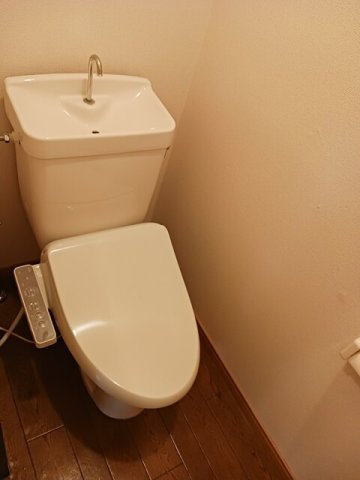 スカイハイツのトイレ|落ち着いたトイレです