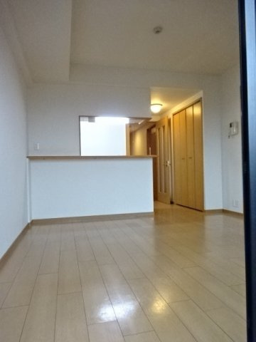 ラフレシールＡの居間・リビング|使いやすい居間です