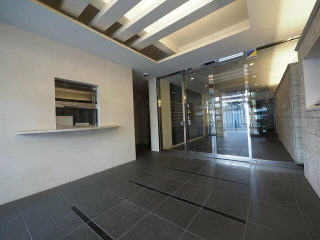 ガリシア浜松町のエントランス