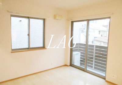 【居間・リビング】 | ４ＲＥＳＴ１１（フオ－レストイレブン） | 洋室のお部屋です。