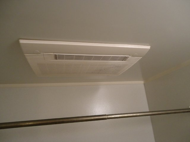 ＦＯＲＥＳＴ　ＶＩＬＬＡのその他|浴室乾燥機