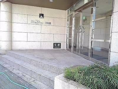 ラフィーネ弐番館のエントランス