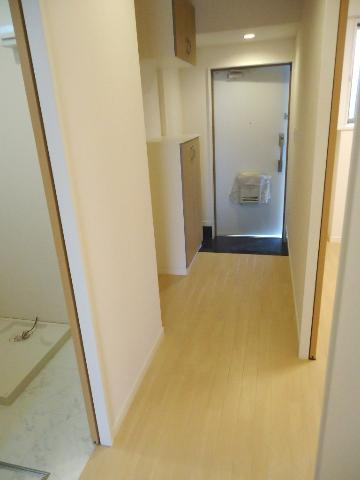 エコハウス華園Aの内装|廊下