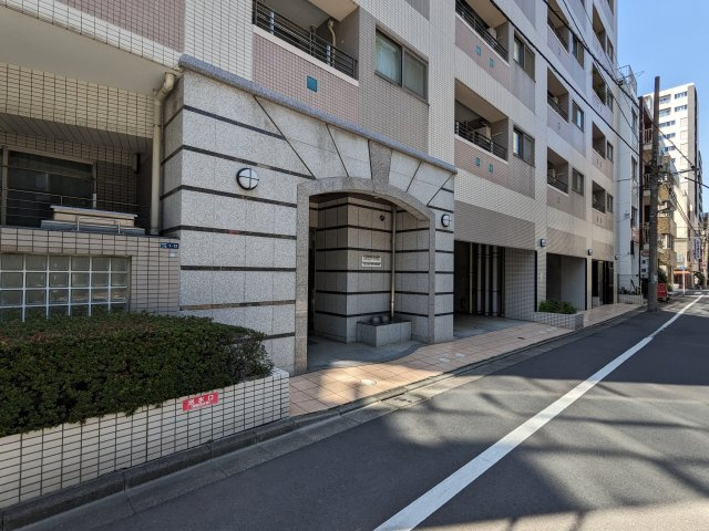 グリーンパーク東日本橋のエントランス|ゆとりのあるエントランスです
