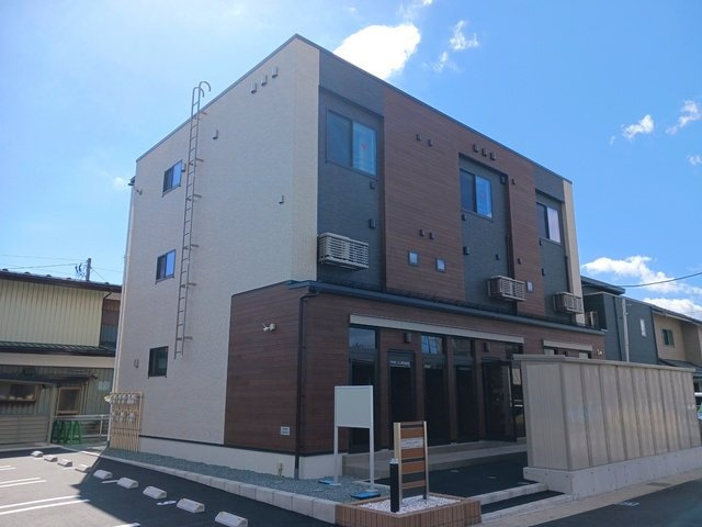 レガリア駅東の外観|きれいな外観です