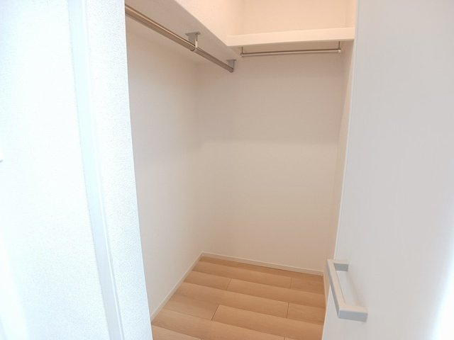 レガリア駅東の収納|こまごまとしたものを収納できそうですね