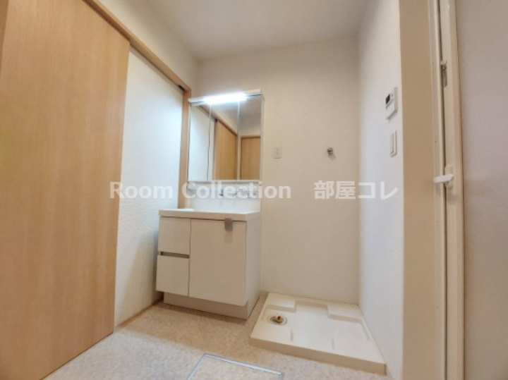 KAZカーサ戸田の洗面所|※同物件他部屋写真　反転・色違いの場合有　現状優先