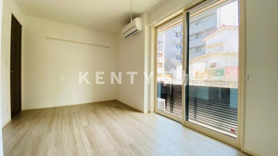 【居間・リビング】 | クレスト蒲田 | こちらの居間で趣味の時間をお楽しみください