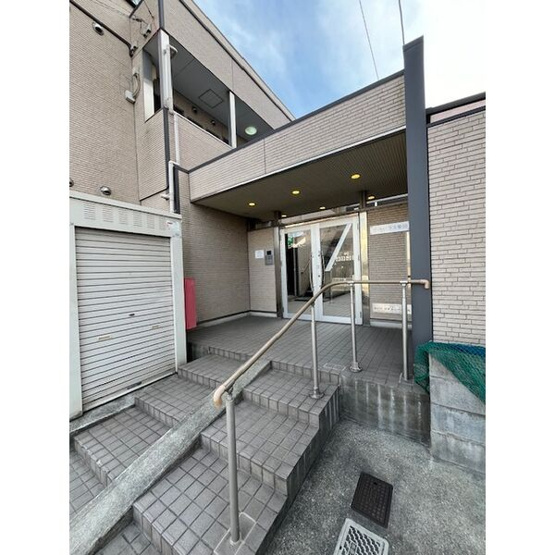 【エントランス】 | マーベラス柴田　A棟