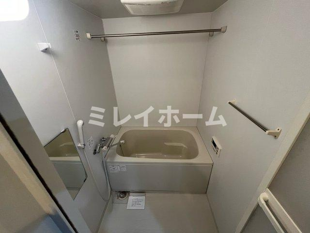 NJプレイスの浴室