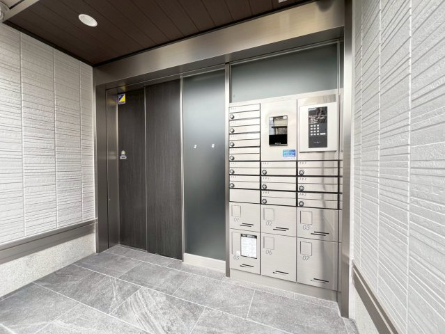 Ｄ-ｒｅｓｉｄｅｎｃｅ東太田のエントランス