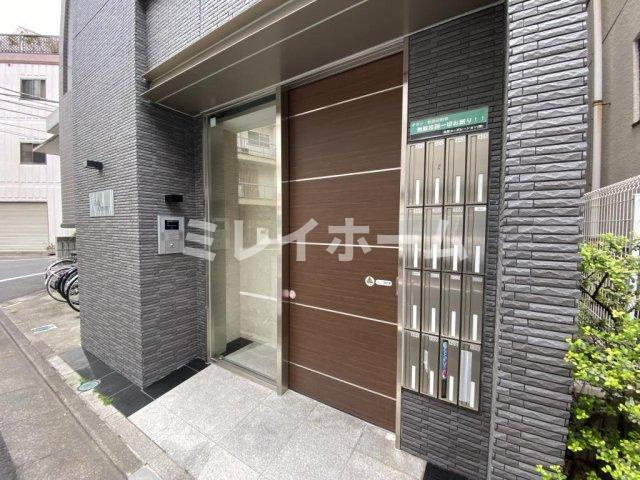 アスティ大森のエントランス