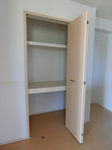 フレージュ　パラッツォ　Ｂの収納