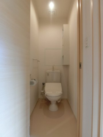 ベル　オーブ　Ｎのトイレ|イメージ202号室の写真（反転あり）