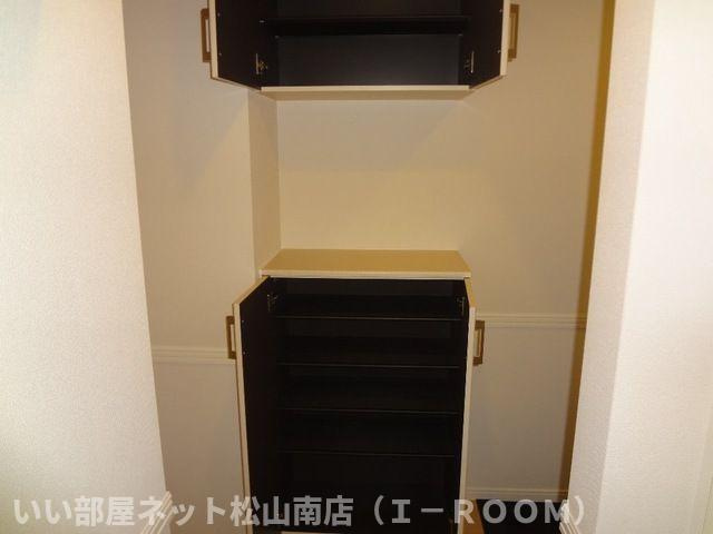 【玄関】 | ピヒラヤ土居