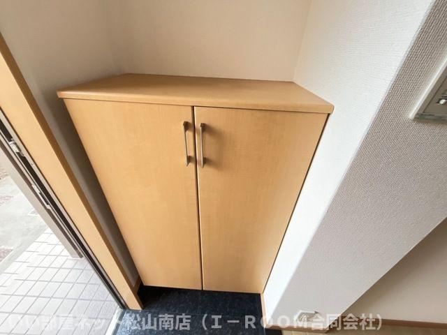 【玄関】 | グローリーアース