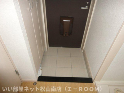 【玄関】 | シェルル南方
