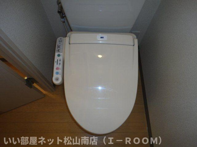 【トイレ】 | シェルル南方
