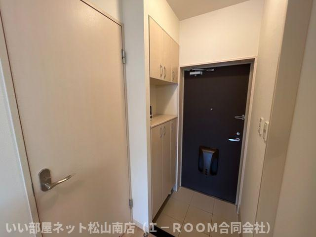 【玄関】 | シェルル南方