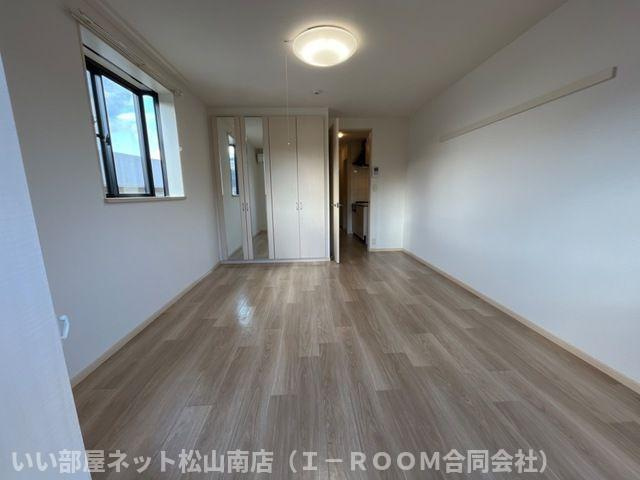 【居間・リビング】 | シェルル南方