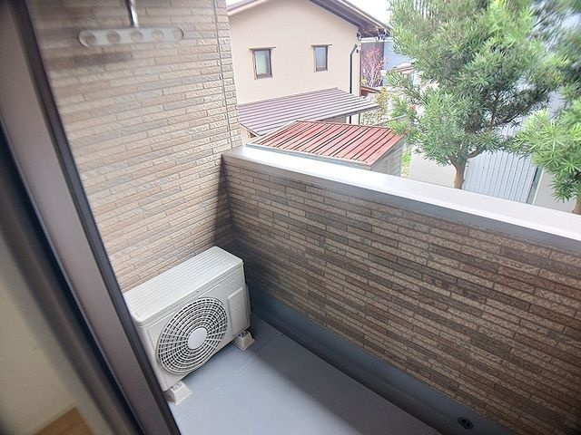 プチメゾン松和花壇のバルコニー