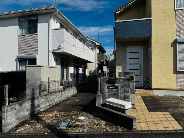 八王子市　緑町　中古戸建ての外観|～山田駅徒歩5分の好立地　2台駐車可能　リフォーム済の戸建てです～