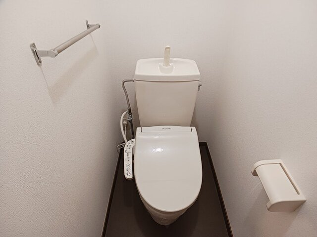 パルシャス東のトイレ|落ち着いたトイレです
