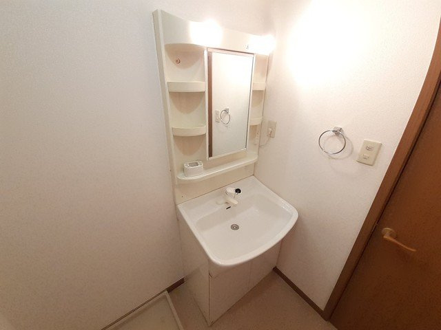エンブレイスの洗面所|使いやすい洗面所です