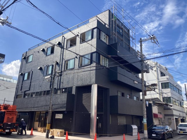 大阪市城東区諏訪４丁目の店舗事務所の外観